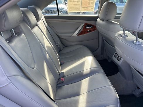 Used 2009 Toyota Camry XLE image 18