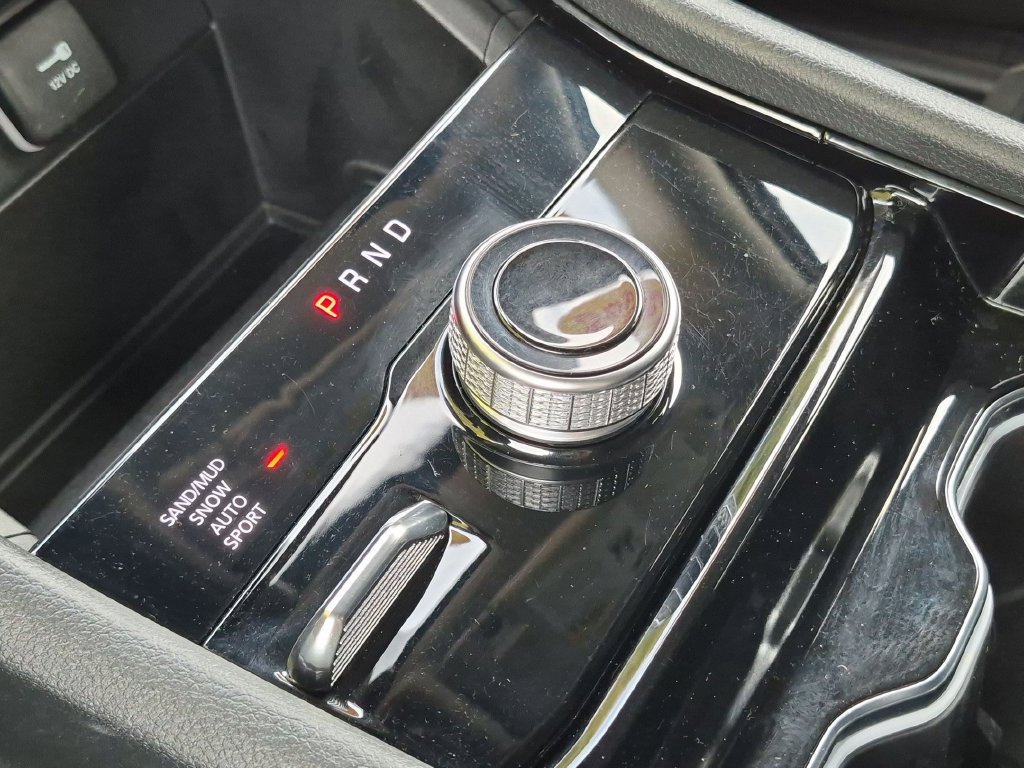 Used 2023 Jeep Grand Cherokee Limited AWD/4WD image 14