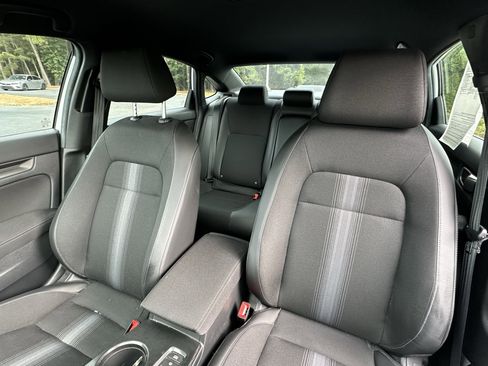 Used 2025 Honda Civic Sport image 7