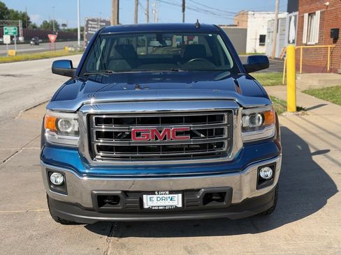 Used 2015 GMC Sierra 1500 SLE w/ SLE Value Package AWD/4WD image 2