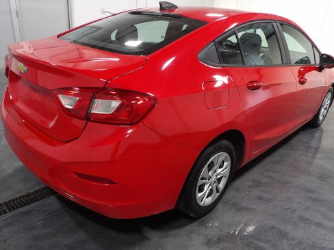 Used 2019 Chevrolet Cruze LS FWD image 5