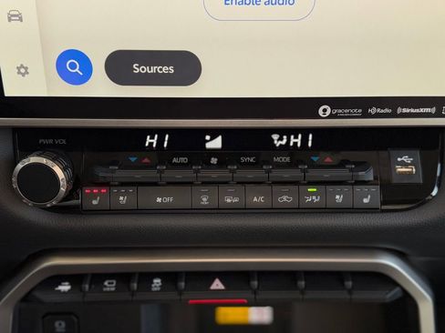 Used 2024 Toyota Tundra Limited image 17