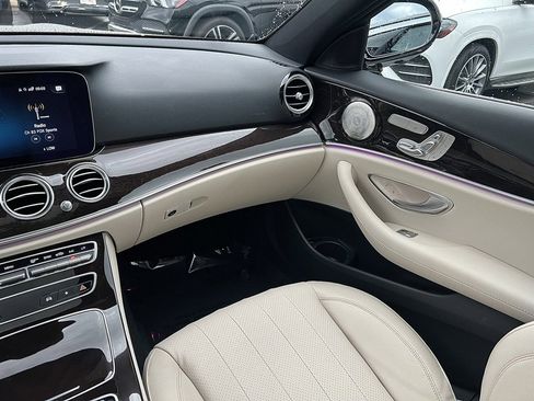 Used 2021 Mercedes-Benz E 350 Sedan image 35
