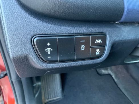 Used 2021 Kia Seltos S AWD/4WD image 17