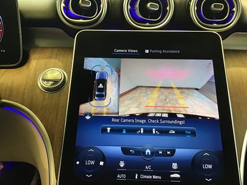 Used 2022 Mercedes-Benz C 300 4MATIC Sedan image 7