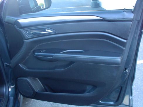 Used 2016 Cadillac SRX Performance w/ Midnight Edition Package FWD image 21