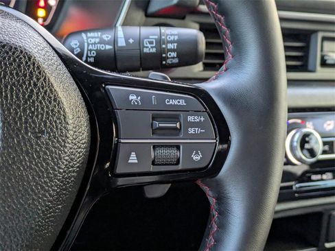 Used 2025 Honda Pilot Black Edition image 29