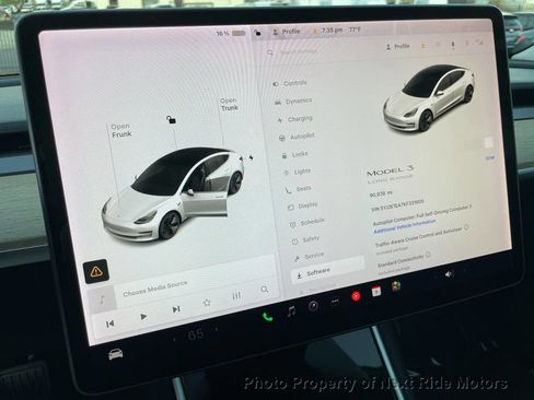 Used 2019 Tesla Model 3 Long Range RWD image 21