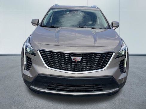 Certified 2023 Cadillac XT4 Luxury w/ Cold Weather Package AWD/4WD image 13