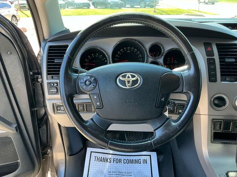 Used 2012 Toyota Tundra Limited w/ Memory Pkg AWD/4WD image 11