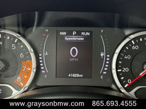 Used 2020 Jeep Renegade Latitude w/ Cold Weather Group image 25