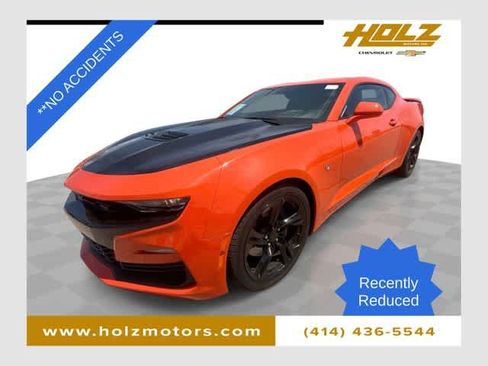 Used 2019 Chevrolet Camaro SS RWD image 1