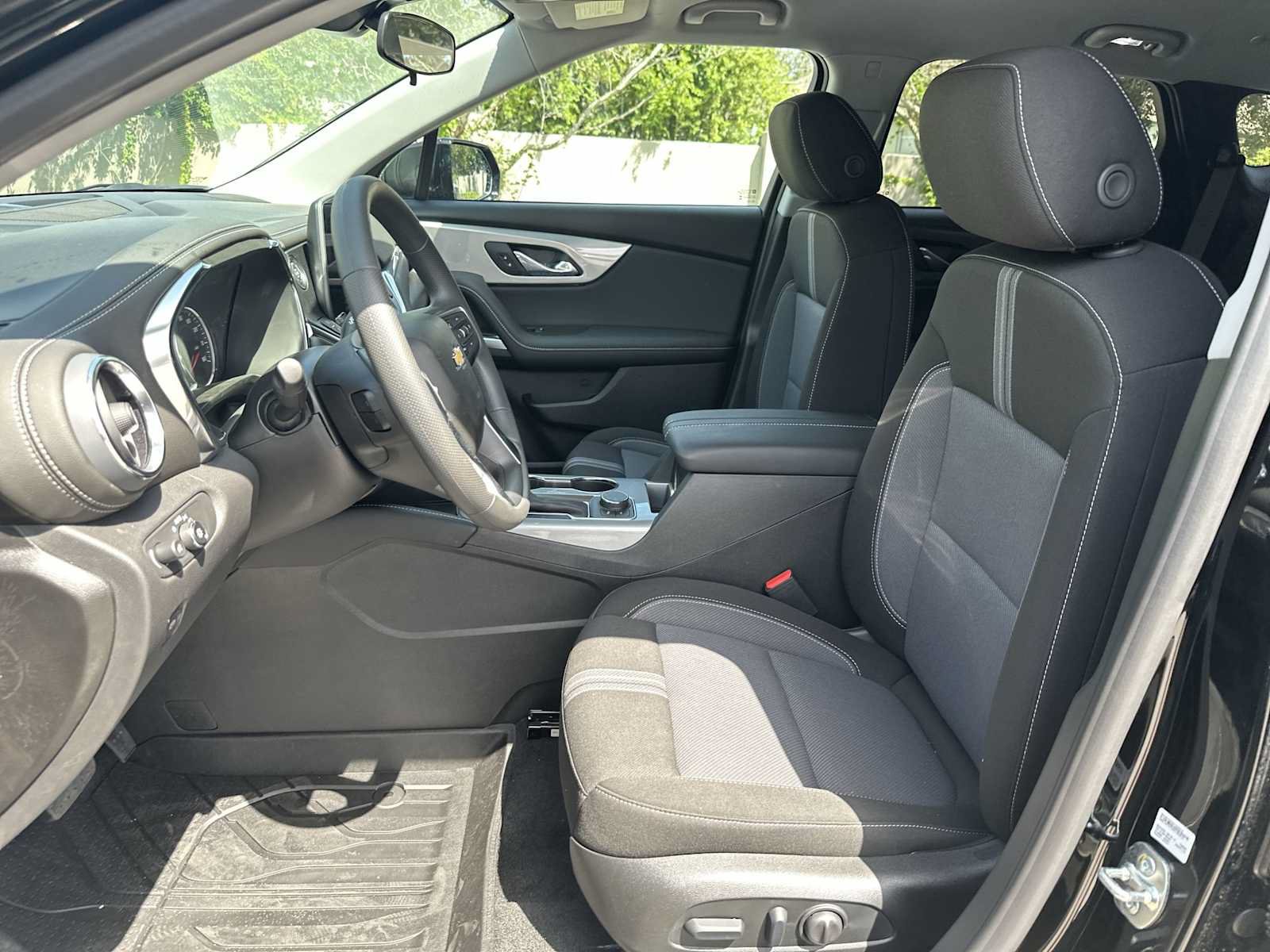 New 2026 Chevrolet Blazer LT w/ LPO, Floor Liner Package FWD image 15