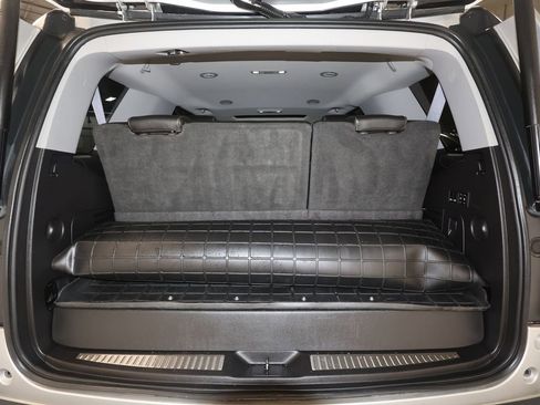 Used 2015 Chevrolet Tahoe LTZ image 17