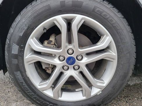Used 2016 Ford Edge Titanium FWD image 30