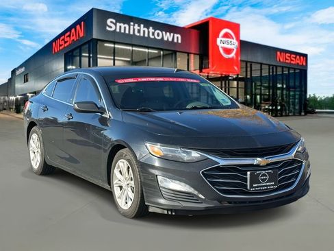 Used 2019 Chevrolet Malibu Hybrid image 1