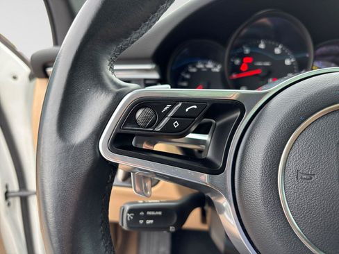 Used 2020 Porsche Macan AWD/4WD image 26