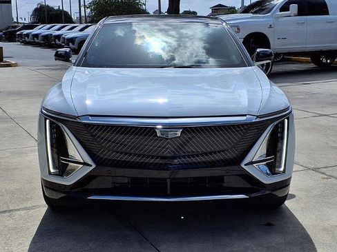 New 2026 Cadillac Lyriq Luxury RWD image 6