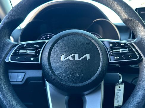 Used 2024 Kia Forte LXS FWD image 22