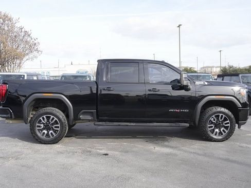 Used 2020 GMC Sierra 2500 AT4 w/ AT4 Premium Package image 5