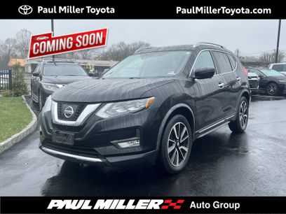 Used 2017 Nissan Rogue SL w/ SL Premium Package