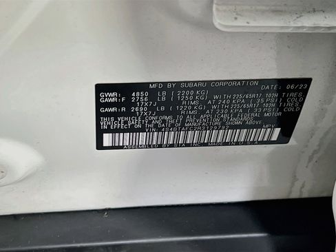Used 2024 Subaru Outback Premium AWD/4WD image 32