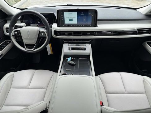 New 2026 Lincoln Aviator Reserve image 25