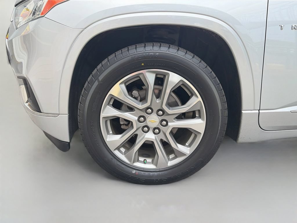 Used 2019 Chevrolet Traverse Premier AWD/4WD image 33