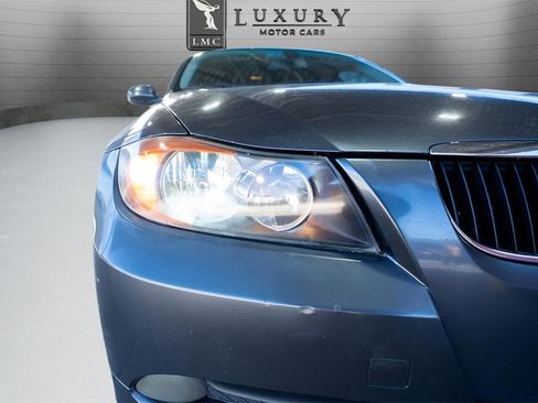 Used 2006 BMW 325i Sedan image 8