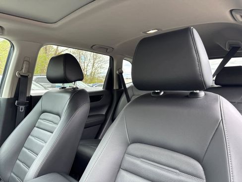 Used 2024 Honda CR-V EX-L image 16