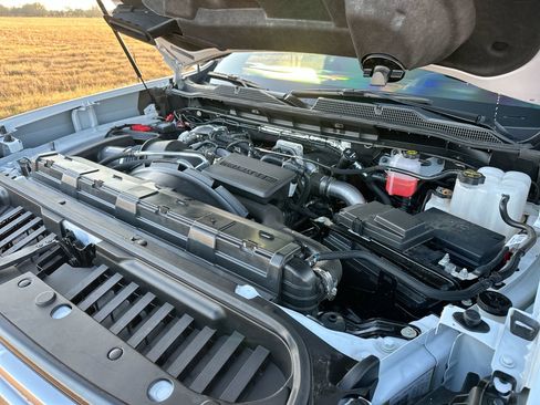 Used 2025 Chevrolet Silverado 2500 High Country w/ Technology Package image 26