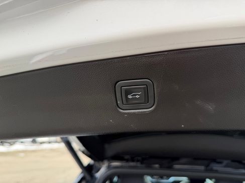 Certified 2023 Chevrolet Blazer RS w/ Enhanced Convenience Package image 7