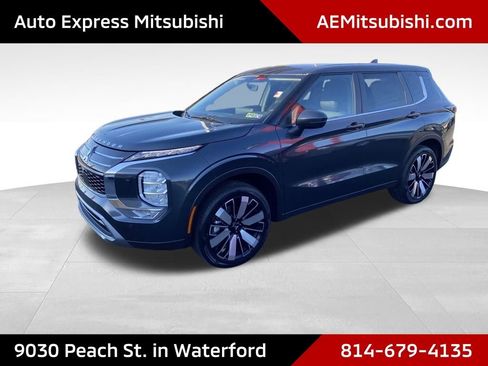 New 2026 Mitsubishi Outlander SE AWD/4WD image 3