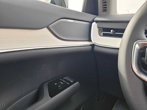 New 2026 Volvo EX90 Ultra image 31