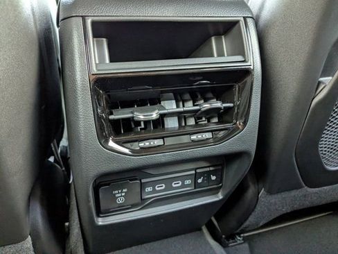 New 2026 Jeep Grand Cherokee Limited AWD/4WD image 15