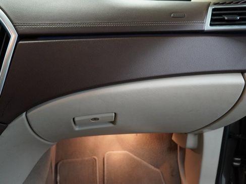 Used 2015 Cadillac SRX Luxury image 34