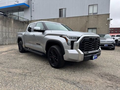 Used 2023 Toyota Tundra Limited w/ TRD Off-Road Package AWD/4WD image 9