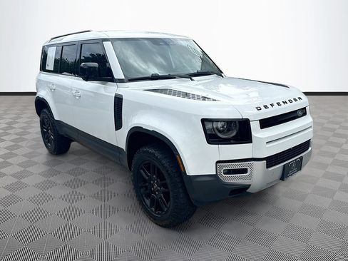 Used 2024 Land Rover Defender 110 S AWD/4WD image 4