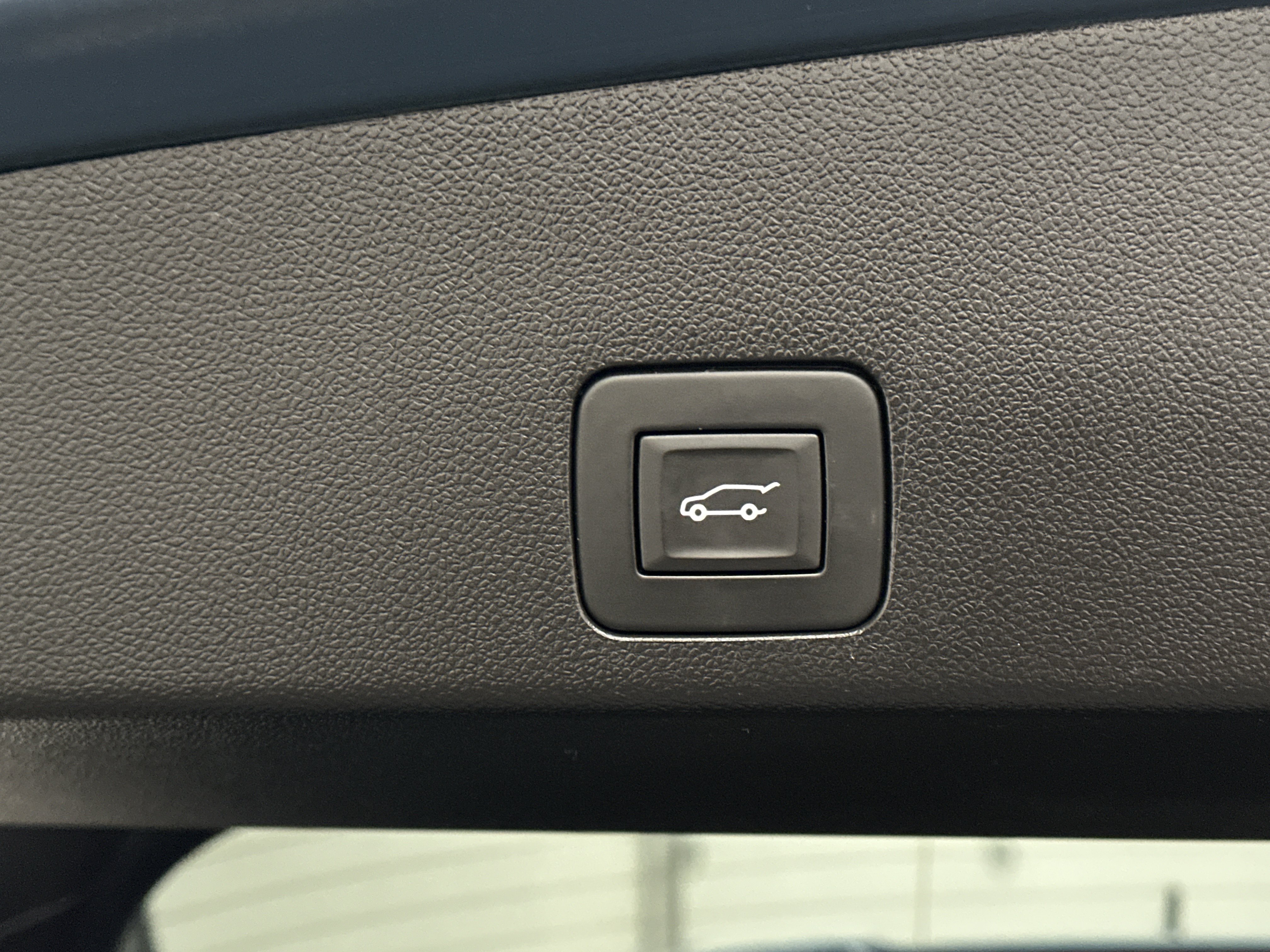Used 2024 Buick Encore GX Sport Touring w/ Comfort Package FWD image 15