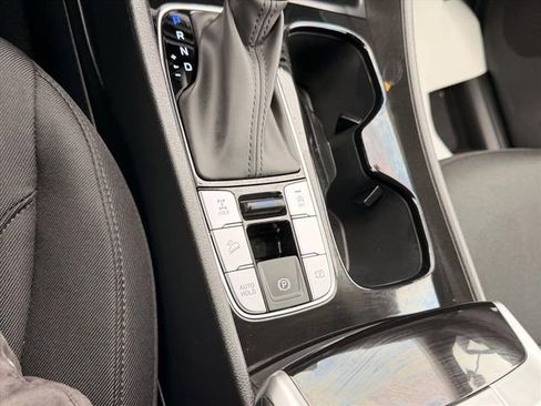 New 2026 Hyundai Tucson SE image 21