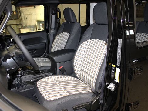 New 2026 Jeep Wrangler Unlimited Sport AWD/4WD image 23