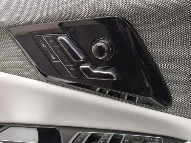 Used 2027 Cadillac Optiq Sport w/ LPO, Floor Liner Package AWD/4WD image 20