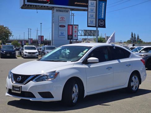 Used 2019 Nissan Sentra S FWD image 3