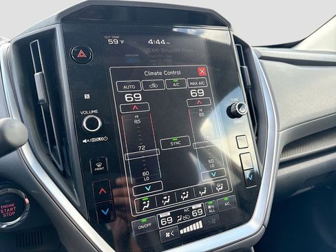 Used 2025 Subaru Crosstrek 2.0i Premium image 15