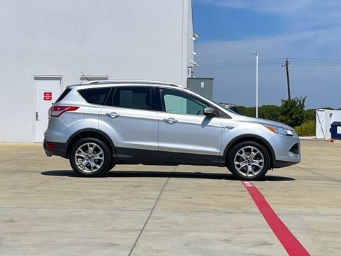 Used 2016 Ford Escape Titanium AWD/4WD image 7