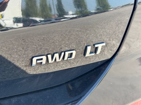 Used 2022 Chevrolet Equinox LT w/ Driver Convenience Package AWD/4WD image 6