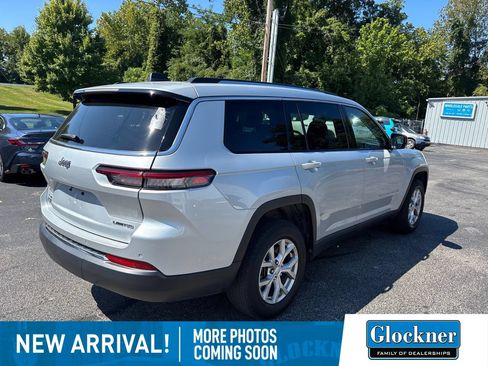 Used 2023 Jeep Grand Cherokee L Limited AWD/4WD image 4