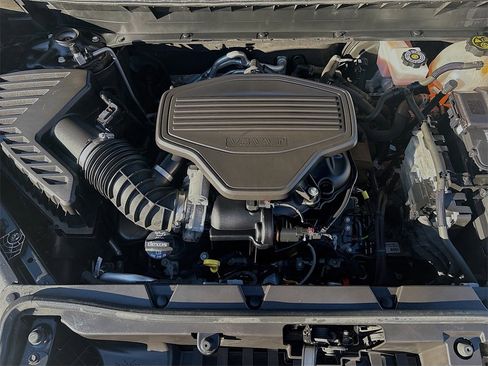 Used 2023 GMC Acadia Denali w/ Black Diamond Edition image 33