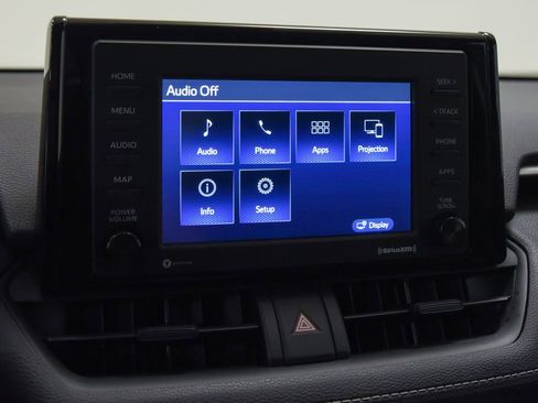 Used 2021 Toyota RAV4 LE FWD image 9