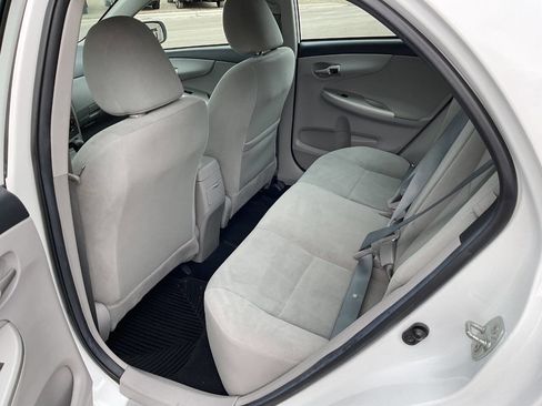 Used 2013 Toyota Corolla LE w/ Premium Pkg image 26